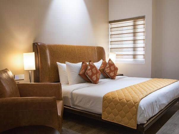 The Mayberry -A Bergamont Group Of Hotels Tiruppur Ngoại thất bức ảnh